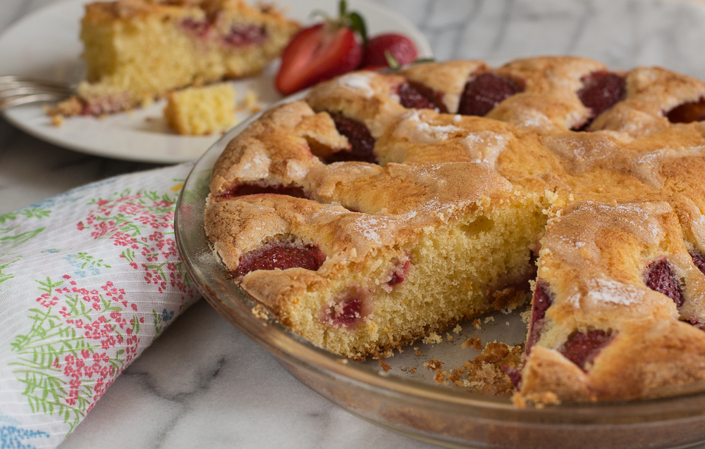 Fresh Strawberry Cake